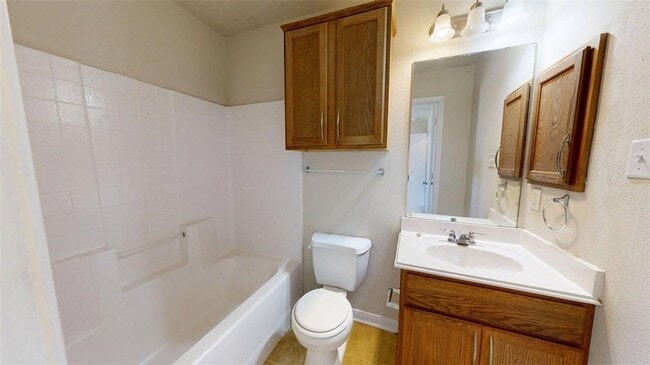 Building Photo - 4140 McFarland Dr