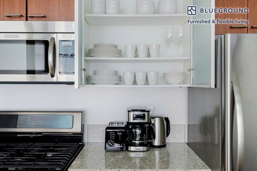 Building Photo - 535 W 23rd St