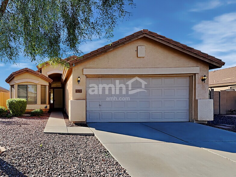 Primary Photo - 8703 E Plata Ave