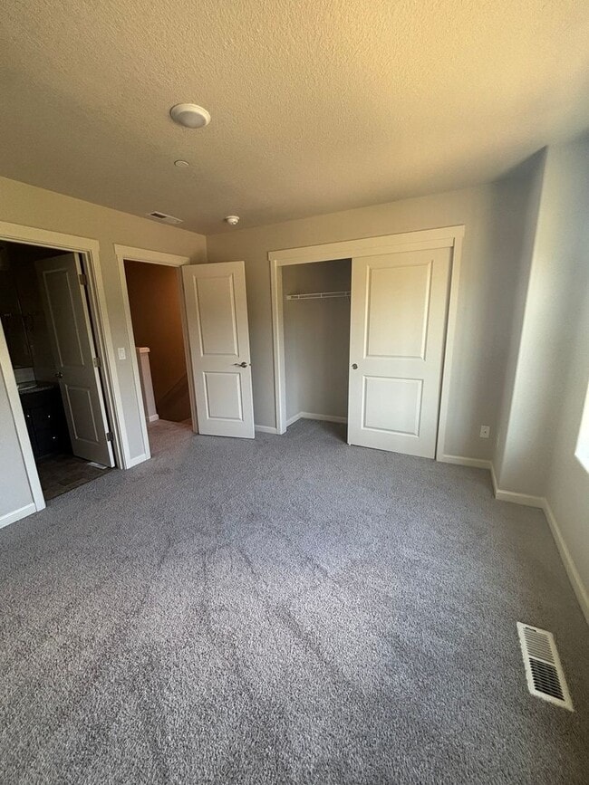 Building Photo - 14340 SW Gold Coast Terrace