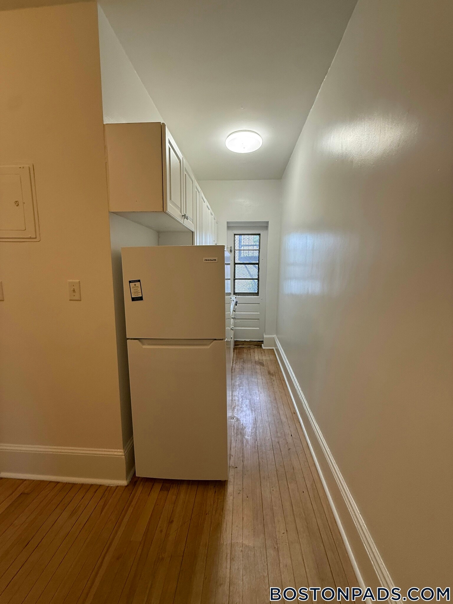Building Photo - 1539 Beacon St