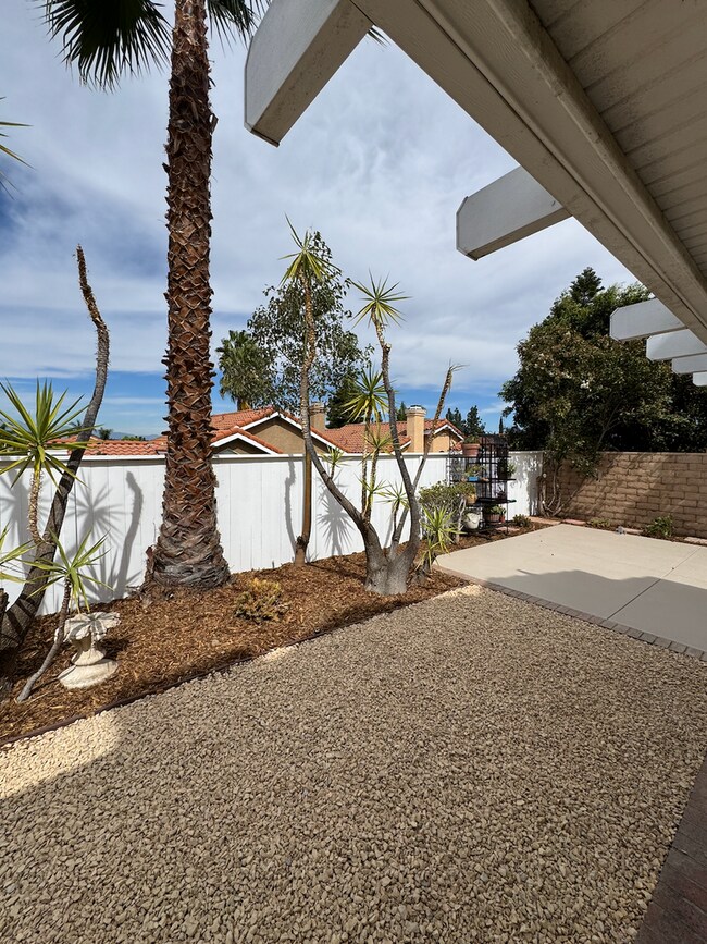 Building Photo - 1359 Pajero Dr