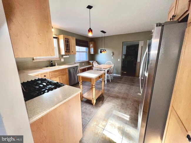 Building Photo - 918 Rockwell Rd