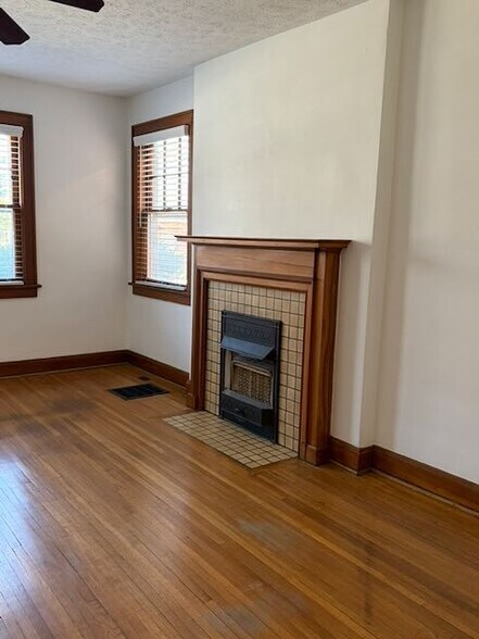 Building Photo - 3108 Indianola Ave