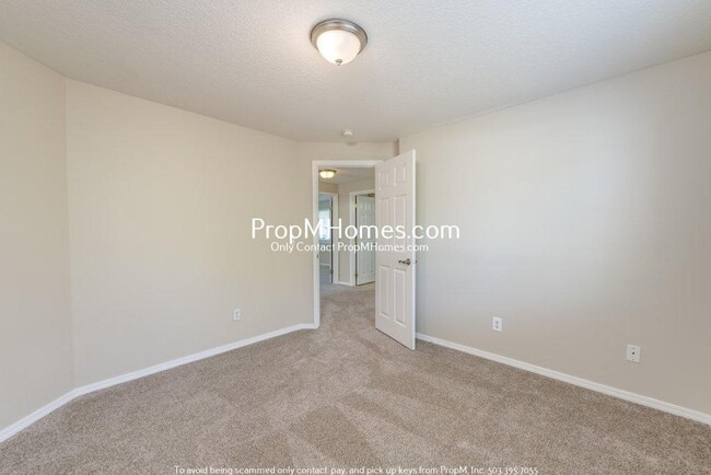 Building Photo - Charming Three Bedroom Home in West Beaver...