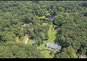 Building Photo - 106 Wyldewood Rd