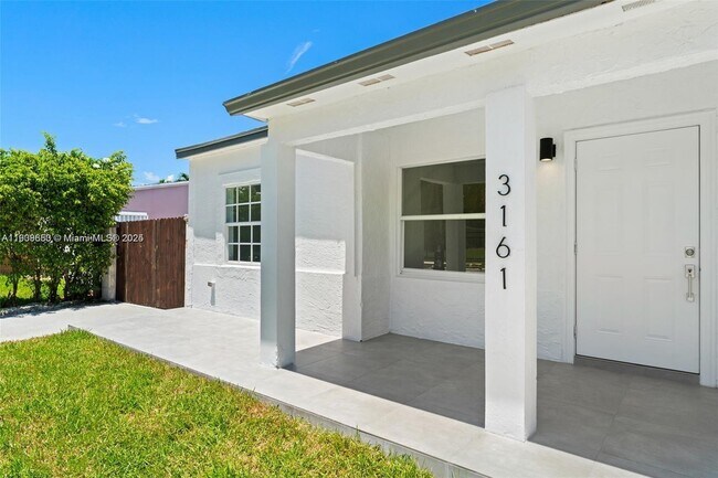 Building Photo - 3161 SW 27th Ln