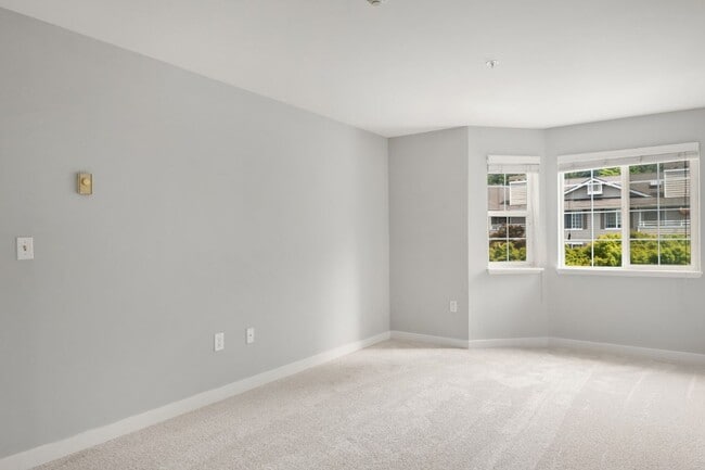 Building Photo - 2Bd/2Ba Woodinville Condo