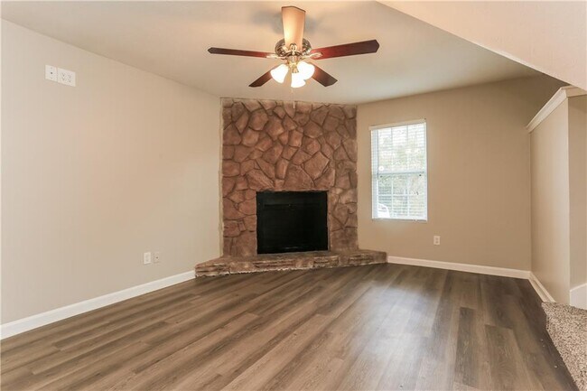 Building Photo - 4981 Galbraith Cir