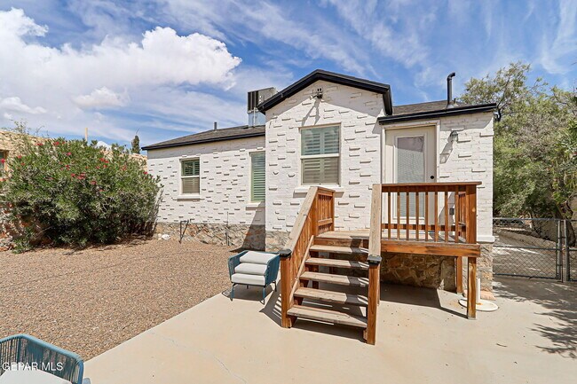 Building Photo - 3511 Murray Pl