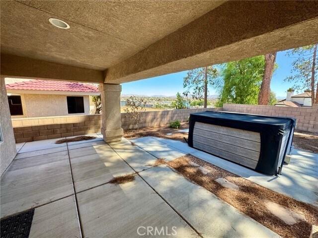 Building Photo - 18015 Wildwood Dr
