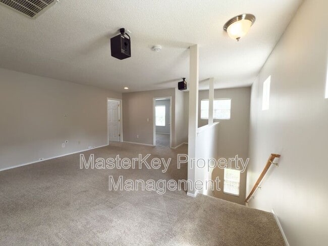 Building Photo - 2915 Skybrook Ln