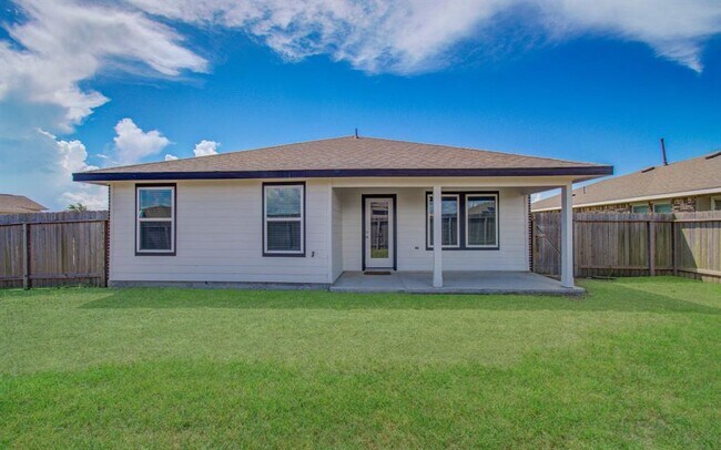 Building Photo - 14543 Rain Tree Dr