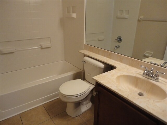 Building Photo - 18025 Cypress Bay Pky