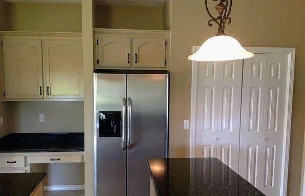 Building Photo - 3201 Kingsmill Dr