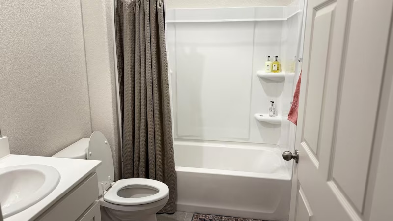 Building Photo - 2925 Fairbanks St