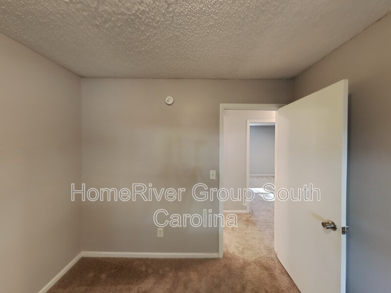 Building Photo - 206 Cable Head Rd