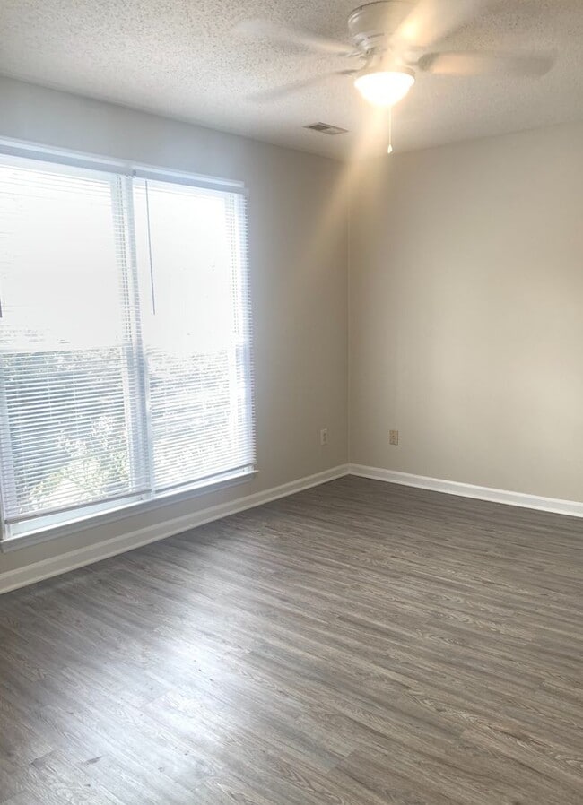 Building Photo - 720-C Powell Drive ~ 3 bedroom townhome just a short distance from the NC State Fairgrounds