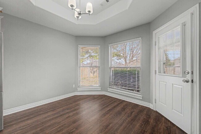 Building Photo - "Discover Your Dream Home: Spacious 4-Bedroom Retreat in Rogers, AR!"