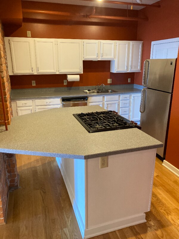 Building Photo - 432 E Rich St