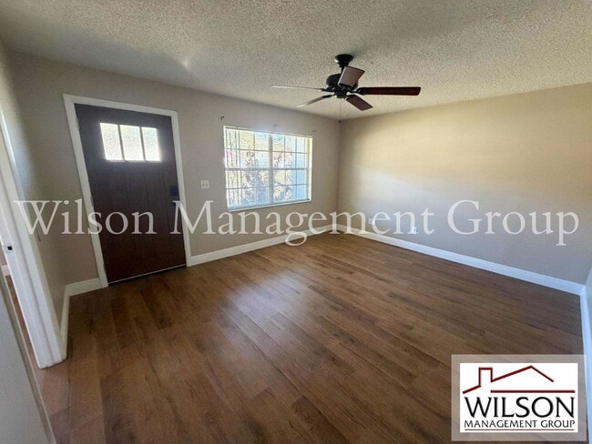 Building Photo - 1016 Malaga St