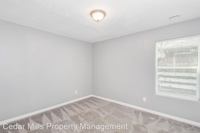 Building Photo - 3 br, 1 bath House - 1042 S Vassar St