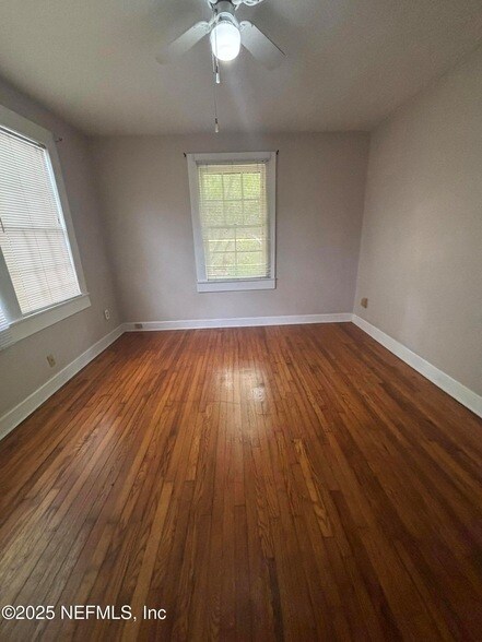 Building Photo - 2752 Herschel St