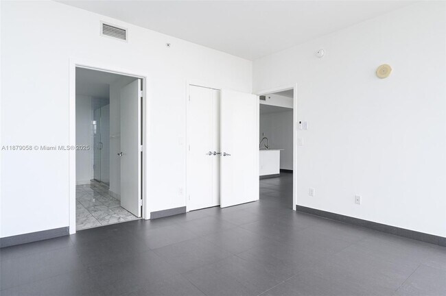 Building Photo - 888 Biscayne Blvd