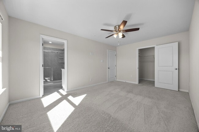 Building Photo - 813 Bond St