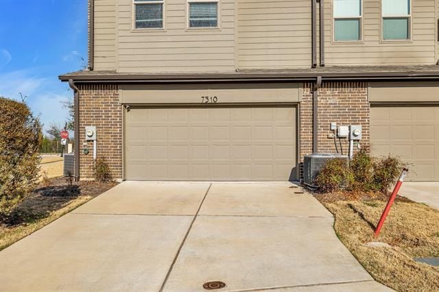 Building Photo - 7310 Concha Dr