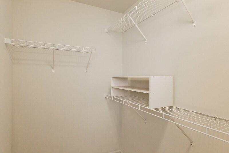 Building Photo - 233 Bethel Dr