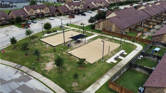 Building Photo - 3228 Travis Cole Ave