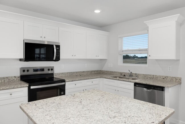 Building Photo - NEW CONTSTUCTION 4 bedroom, 2.5 bath home in Byhalia