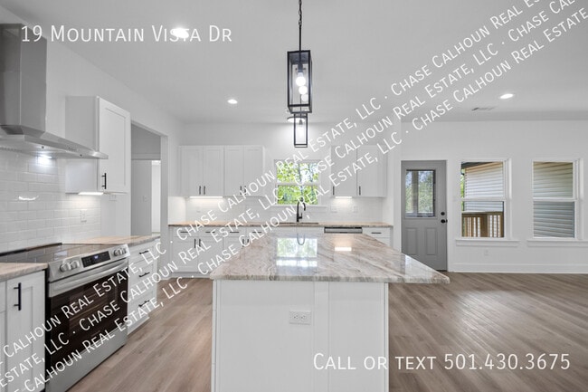 Building Photo - 19 Mountain Vista Dr