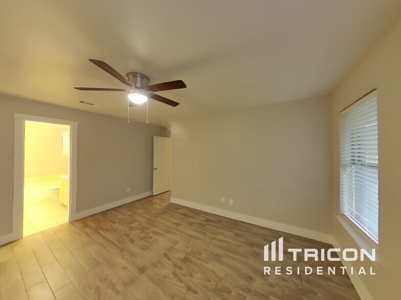 Building Photo - 5904 Aloe Ct