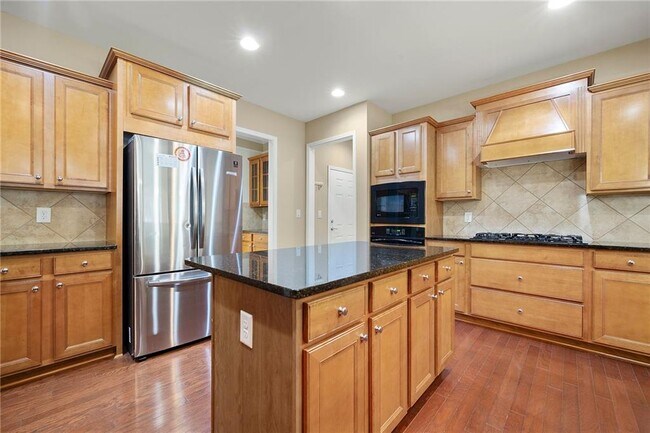 Building Photo - 232 Begonia Ct