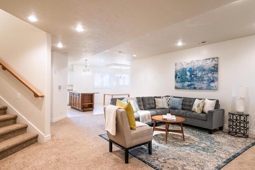 Building Photo - 1170 Eaglewood Loop