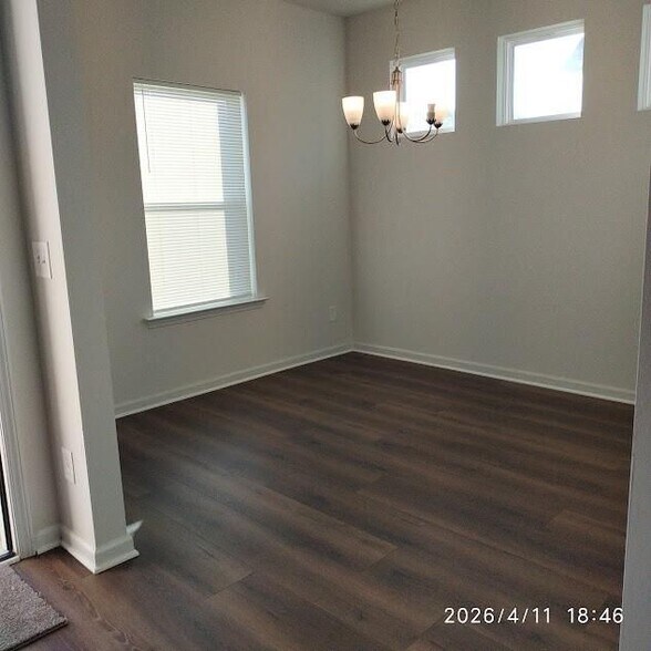 Building Photo - 132 Marion Dr