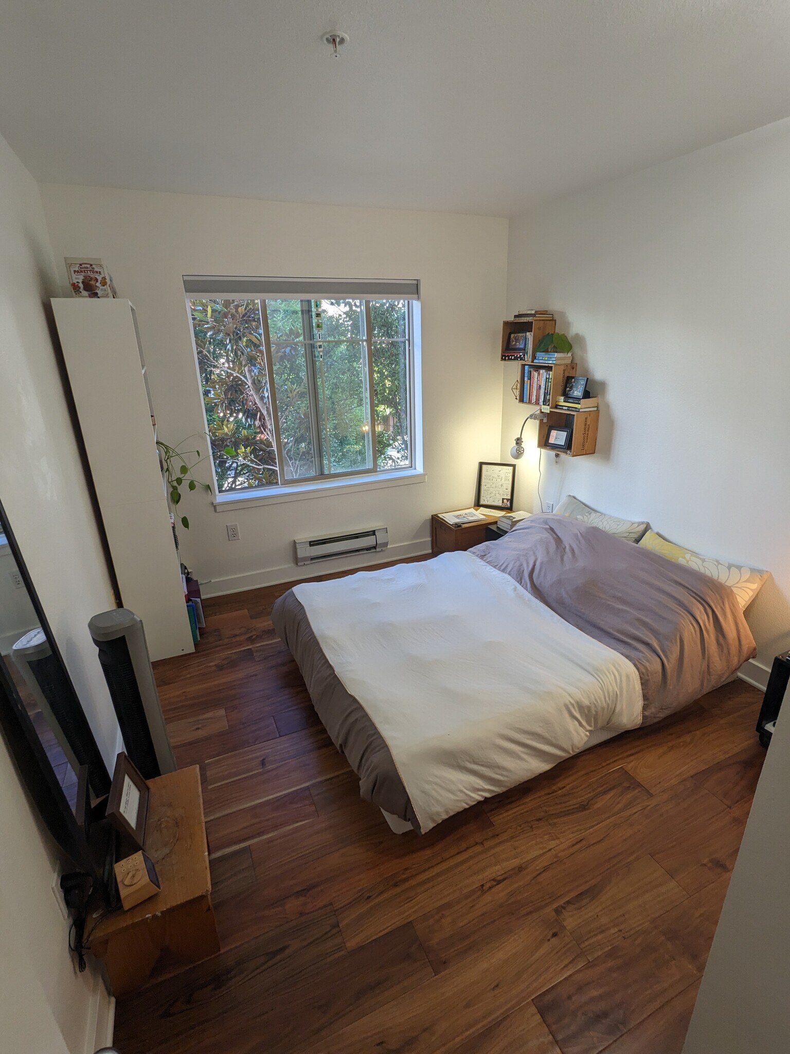 Bedroom - 700 E Denny Way