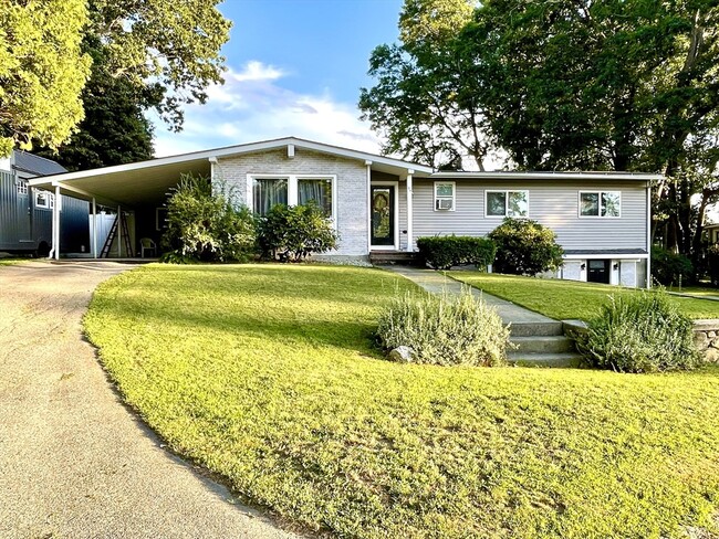 Primary Photo - 34 Hillside Dr