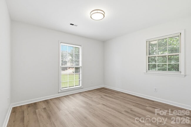 Building Photo - 4609 Randolph Rd