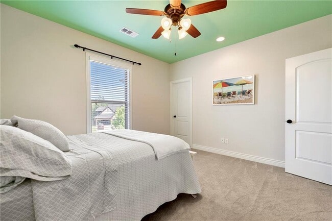 Building Photo - 4502 NE Birchgrove Pl