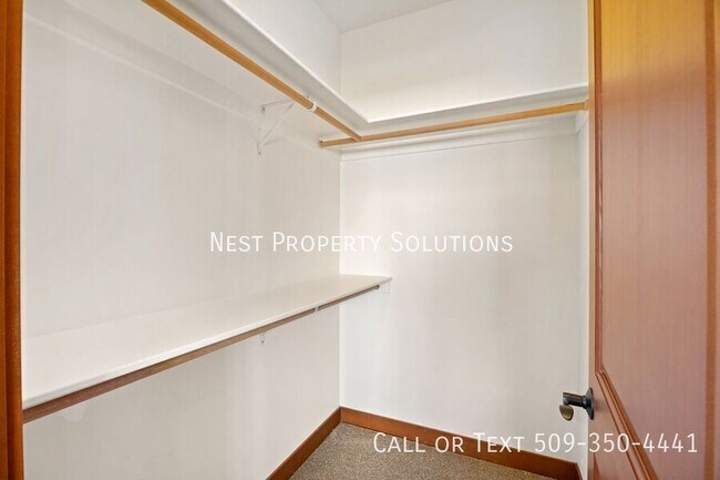 Building Photo - 4839 Rd 6.5 NE