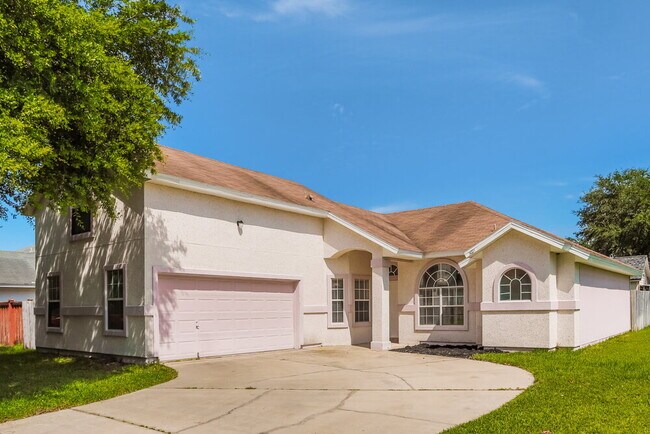 Building Photo - 3621 Arava Dr
