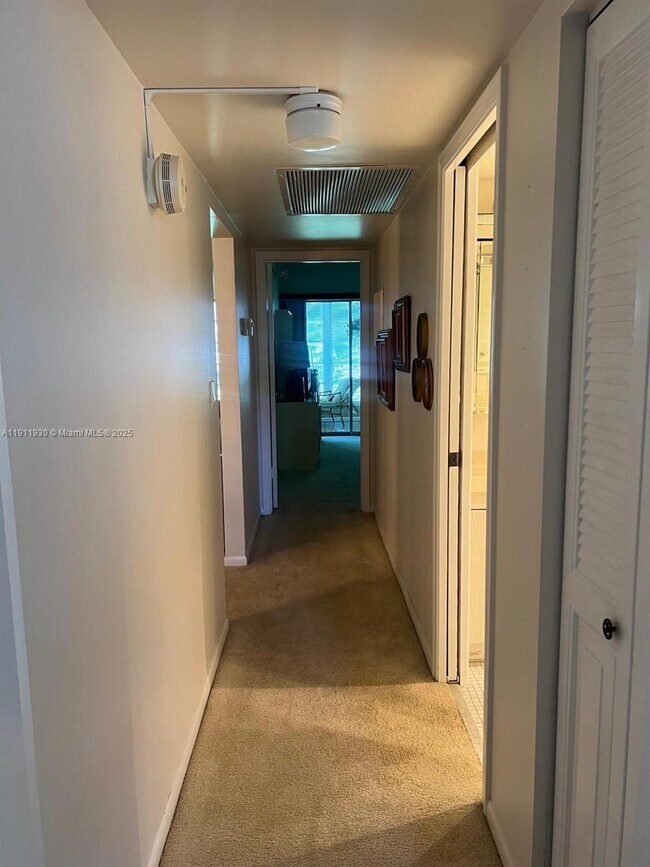 Building Photo - 3102 Portofino Point