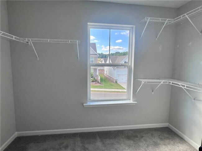 Building Photo - 4385 Easter Lily Ave