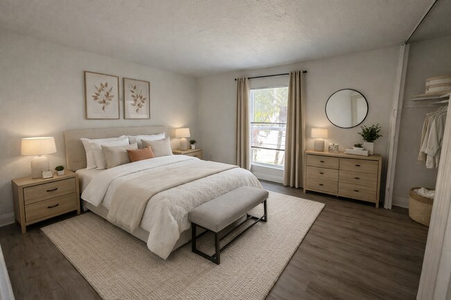 Building Photo - Kenwood