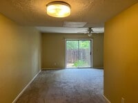 Building Photo - 1625 Centerville Rd