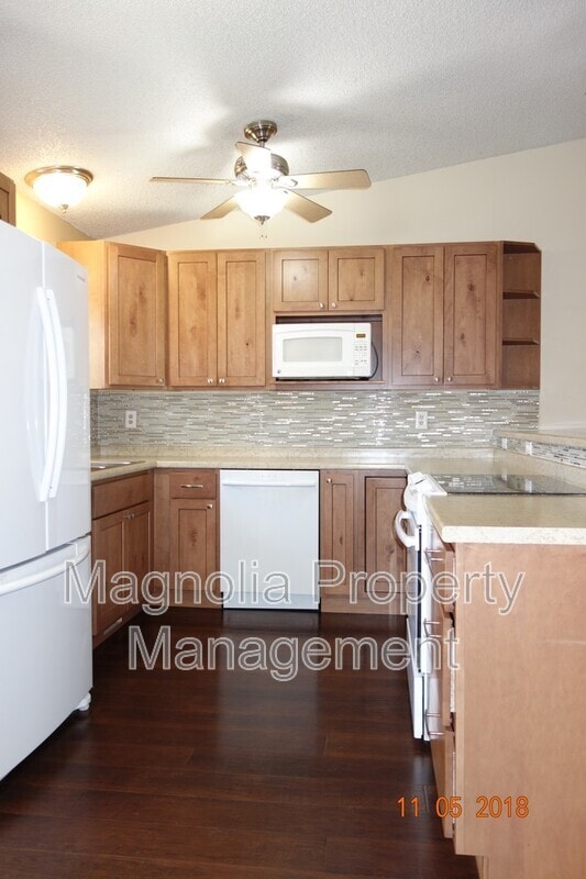 Building Photo - 5910 Bourke Dr