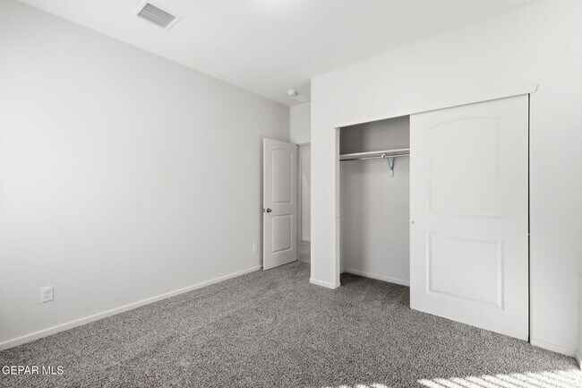 Building Photo - 1237 Irish Summer Pl